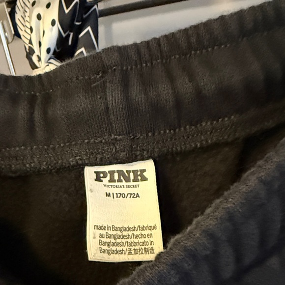 PINK Victoria's Secret Black Logo Sweatpants - Picture 4 of 5
